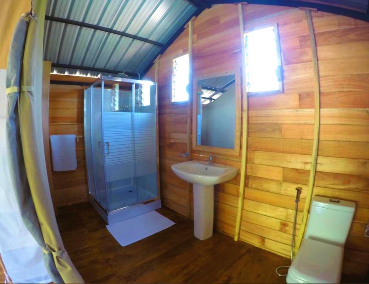 Wild Glamping Knuckles - Thema Collection Rangala